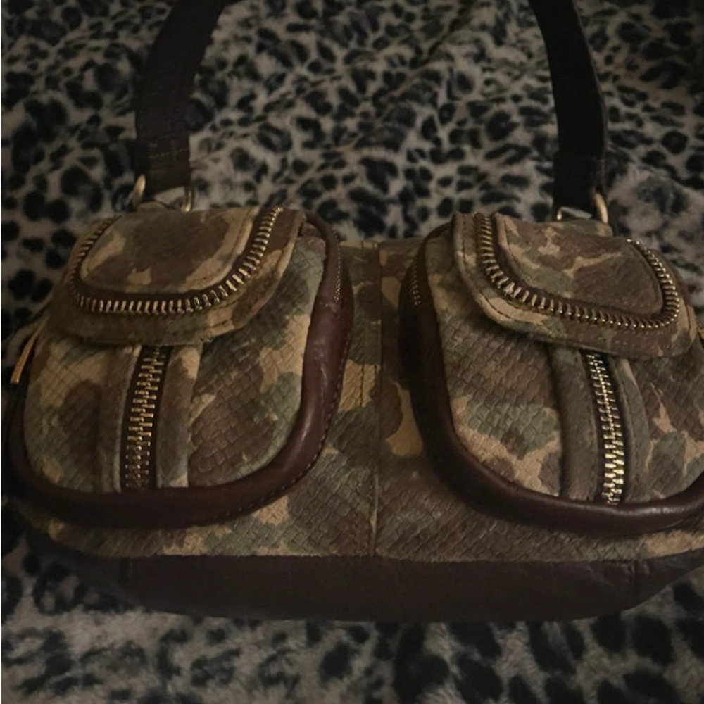 Camouflage Women's Shoulder Bag